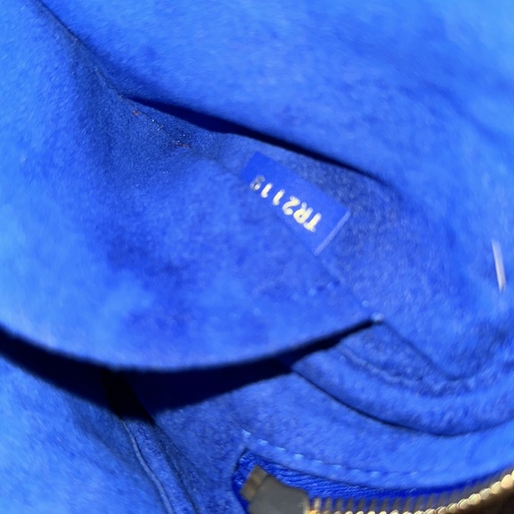 Louis Vuitton Camera New Wave Bag - Picture 9 of 14